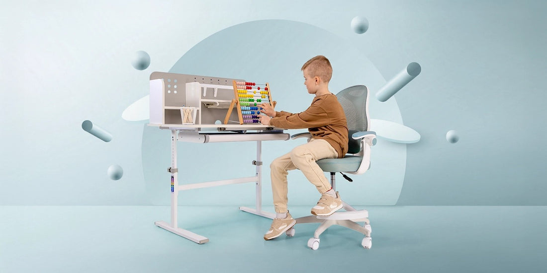 Krzesło do biurka dla dzieci – z kółkami czy bez? Sprawdź, co będzie lepsze