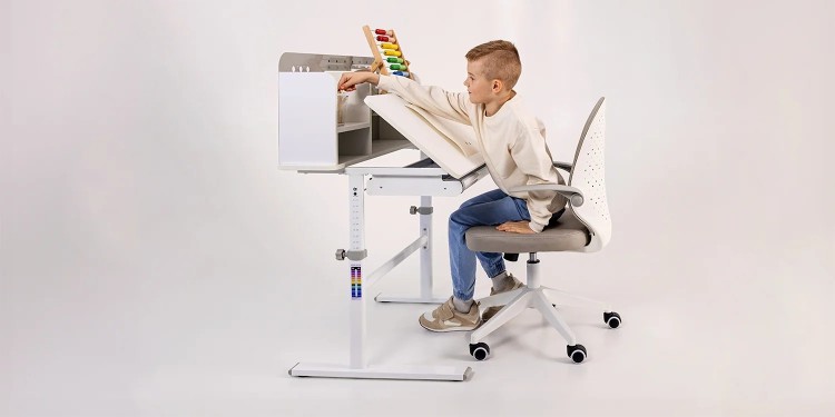 Dlaczego ergonomiczne biurko to inwestycja w przyszłość twojego dziecka?